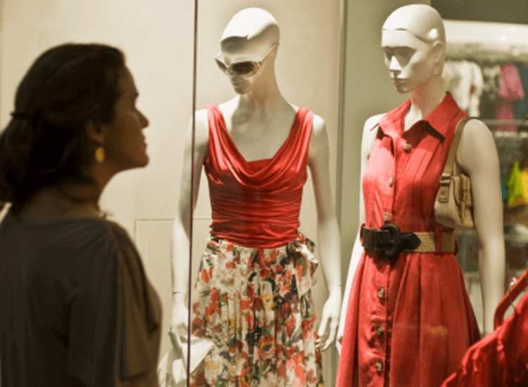 Visual Merchandising Fashion Tips The Role of Visual Merchandising in Selling Fashion Accessories